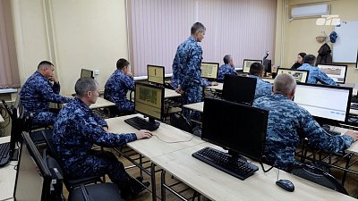 В Челябинске прошел конкурс водителей среди сотрудников ГУФСИН