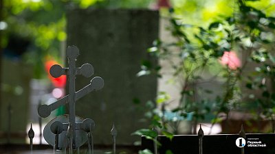 У челябинцев набирают популярность экскурсии по кладбищам