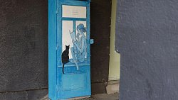 В Челябинске расписали еще 30 технических шкафов
