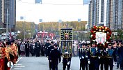 Тысячи верующих прошлись крестным ходом в Челябинске 
