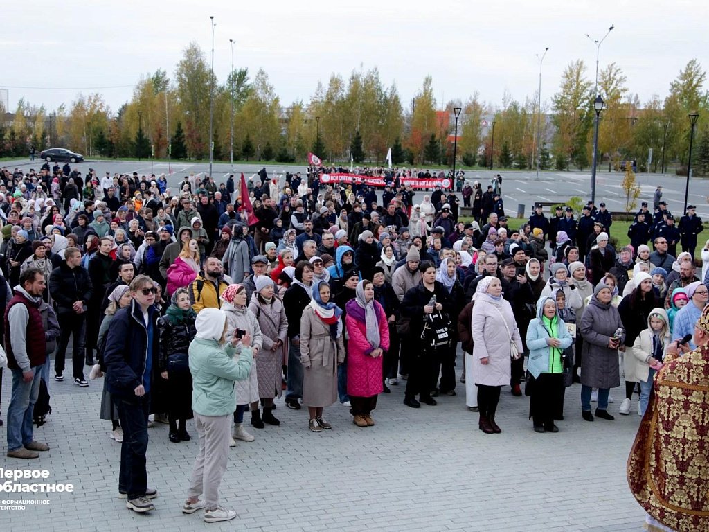 Почти 15 тысяч южноуральцев приняли участие в Общегородском крестном ходе