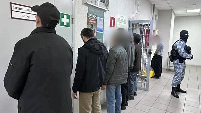 Из Челябинской области выслали 21 иностранца-нарушителя