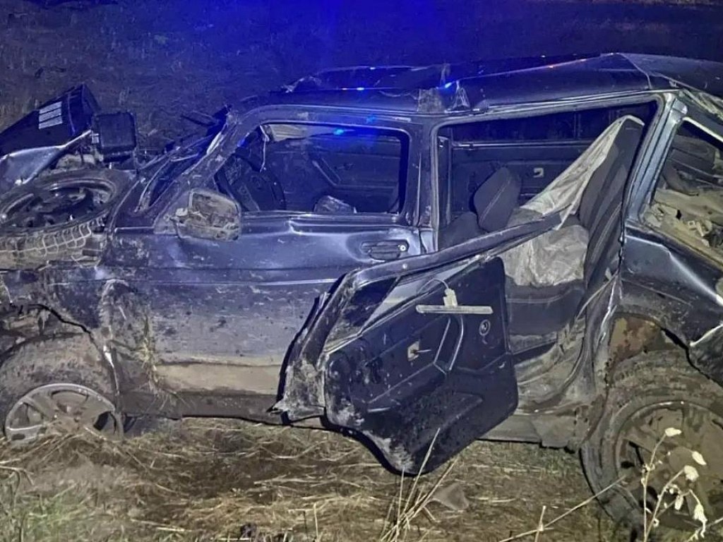 Под Челябинском водитель «Ниссана» врезался в «Ниву», скрылся и был найден