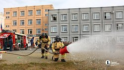 200 челябинских кадетов примерили на себя профессии спасателей