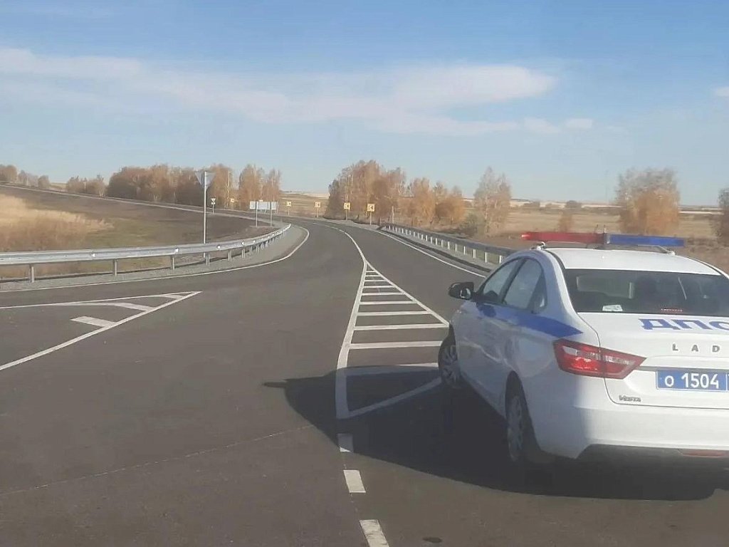 Большегрузы на Южном Урале разбивают дорогу за 281 млн рублей