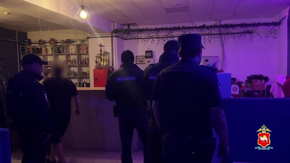 В Южноуральске полицейские нашли подростков в ночном клубе