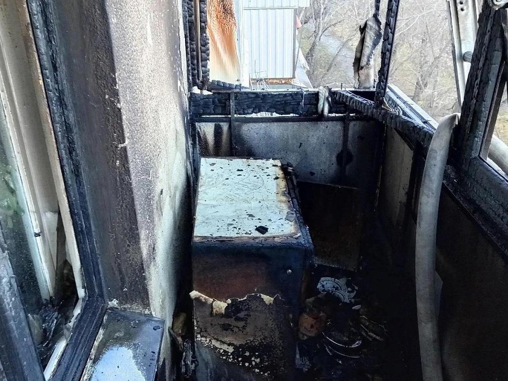 В Челябинске 23 человека эвакуировались из многоэтажки из‑за пожара