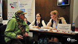Челябинцам на ярмарке вакансий предложили 3 тысячи рабочих мест