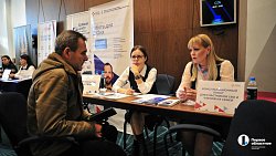 Челябинцам на ярмарке вакансий предложили 3 тысячи рабочих мест