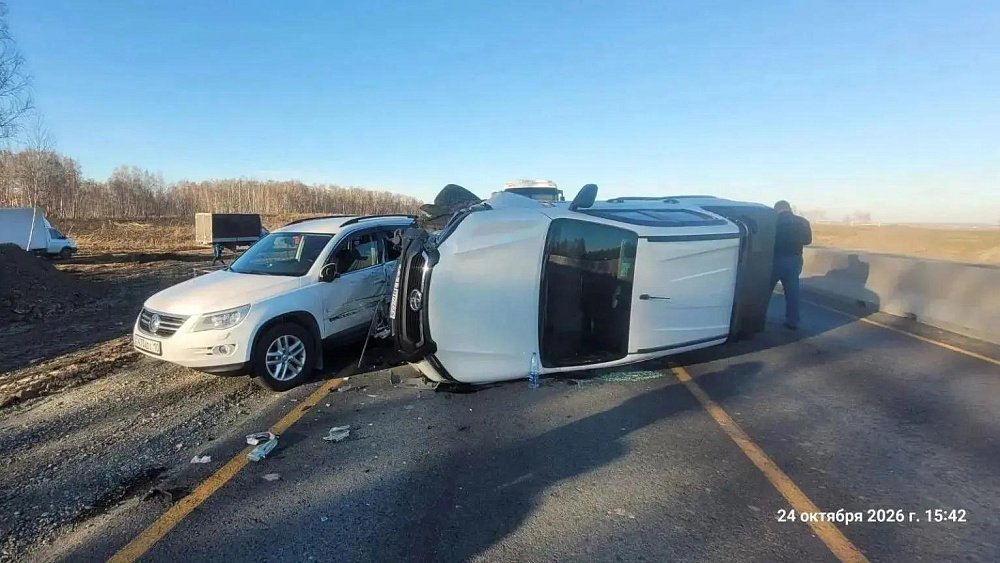 Автобус с детьми попал в массовое ДТП в Челябинской области