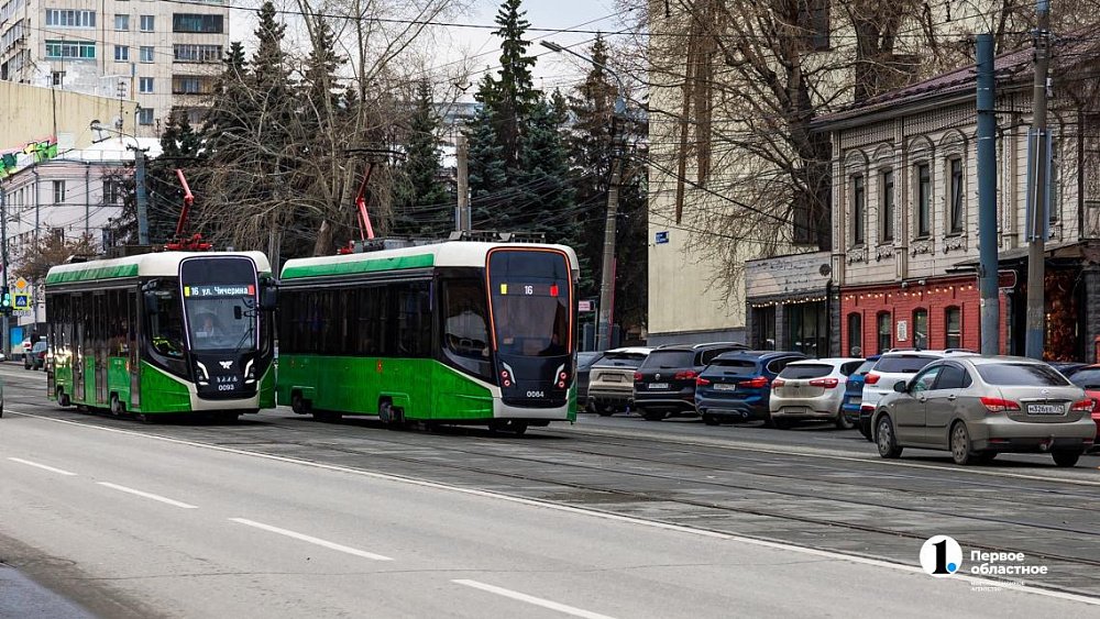 Челябинцы стали чаще ездить на работу на общественном транспорте в 2026 году