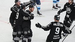 «Трактор» взял реванш у «Сибири» и выиграл домашний матч со счетом 2:1