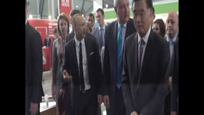 Вице-премьер Дмитрий Рогозин посетил стенд "Русской медной компании" на "Иннопроме"