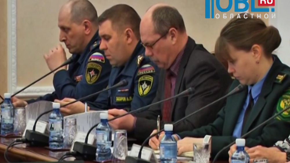 В Челябинске прочистят ливневки и вывезут снег