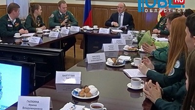 Губернатор предложил студотрядам участвовать в капитальных ремонтах домов