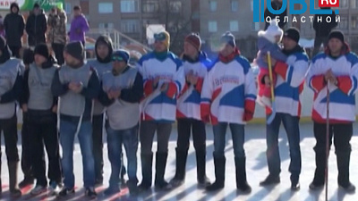 За кубок турнира соревновались 8 команд