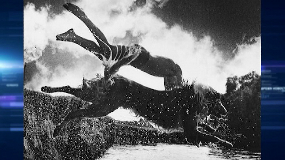 Работы Юрия Теуша передадут Государственному архиву