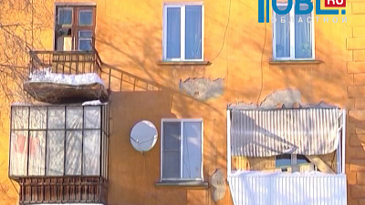  Губернатор распорядился усилить контроль за очисткой крыш от снега и сосулек