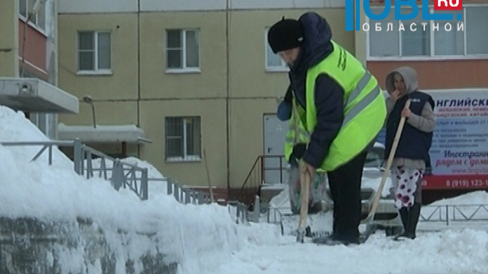Челябинская мэрия ежедневно мониторит качество уборки дворов и дорог от снега