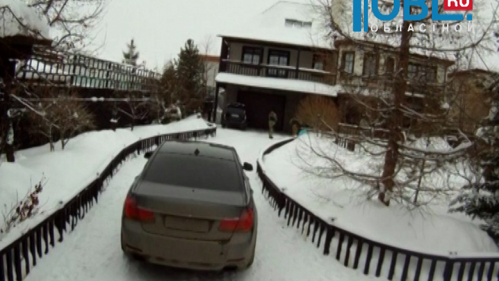 Директор ЧОП задержан по подозрению в завышении контрактов на охрану губернатора