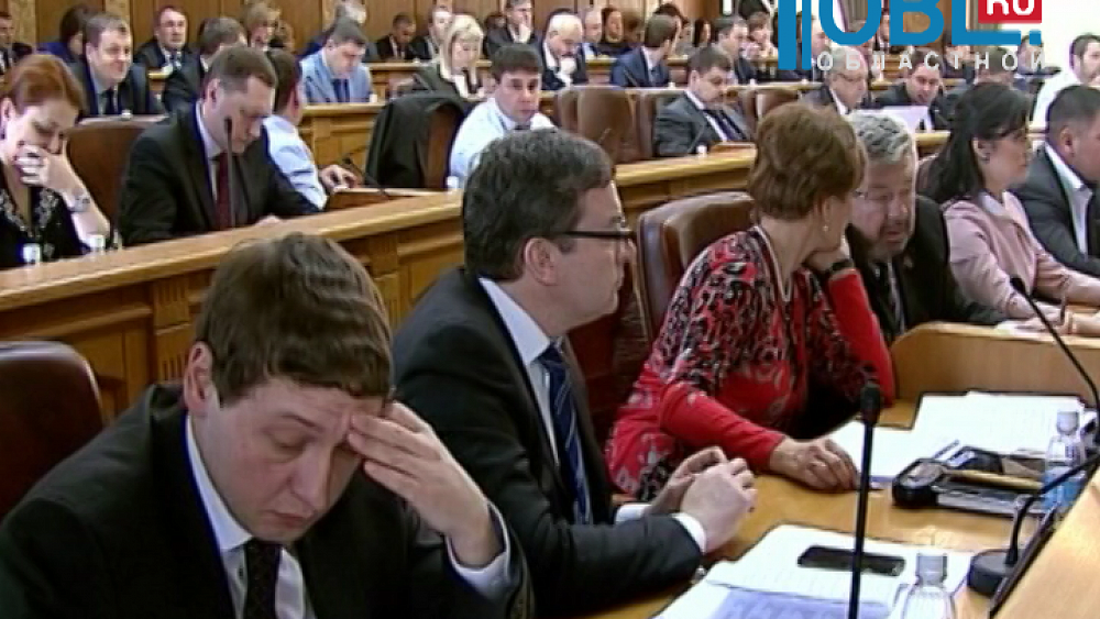 Муниципалитеты, из-за которых бюджет области недополучил почти один миллиард рублей, возьмут на контроль