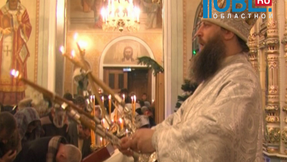 Православные отмечают рождественские праздники