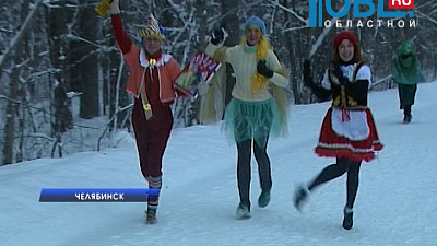 Участники движения "Park run" устроили забег в карнавальных костюмах