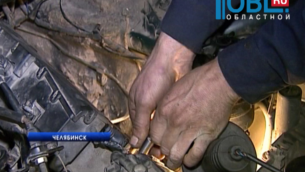 Житель Златоуста потратил 30 тысяч рублей на ремонт машины после заправки некачественным бензином