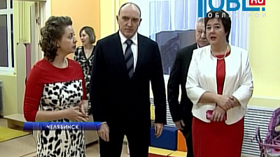 Борис Дубровский осмотрел новый детский сад и новый офис МФЦ