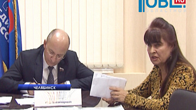  Решил проблемы горожан и ответил на вопросы член Совета Федерации Олег Цепкин