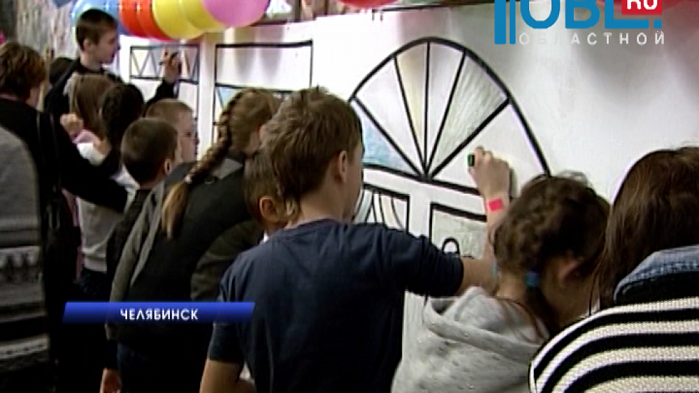 В ДК железнодорожников проходит праздник для детей-инвалидов