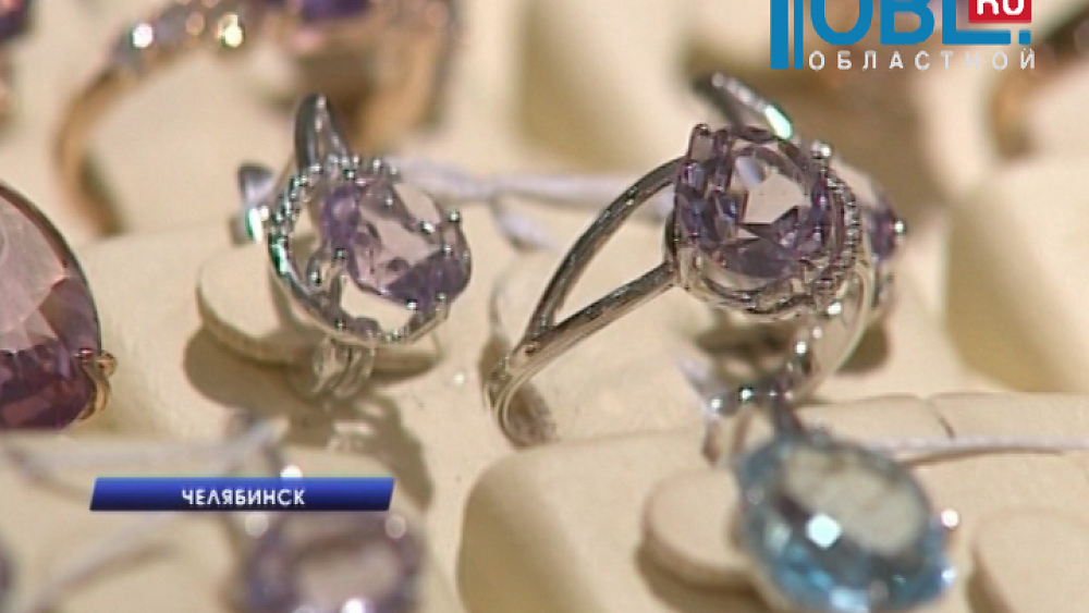 В ювелирном магазине оптовых цен всего шесть часов - ночные скидки 60%