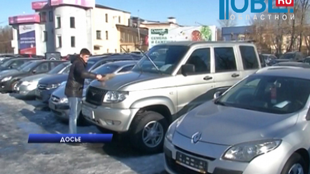 С начала года продажи автодилеров упали на 40%