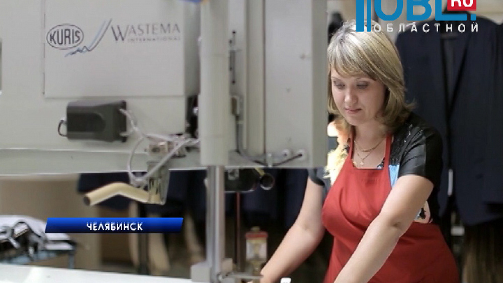 Первый снегопад и гололед вызвали в Челябинске десятки аварий и пробки