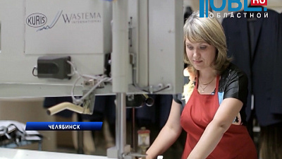 Первый снегопад и гололед вызвали в Челябинске десятки аварий и пробки