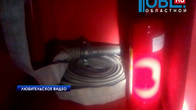 В Челябинске в пожарном щите магазина найден мертвый младенец