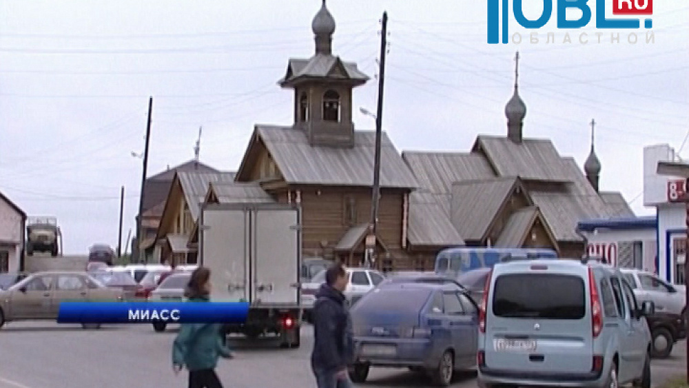 Родные и близкие прощаются с 17-летней школьницей, в убийстве которой подозревают маршрутчика