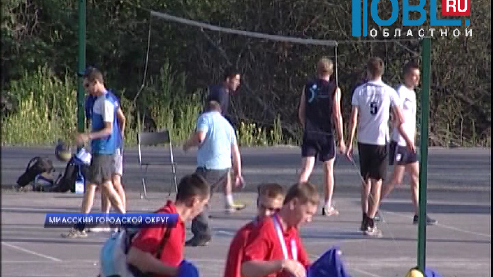 Николай Валуев принимает экзамен по нормам ГТО у «Инженеров будущего» под Миассом