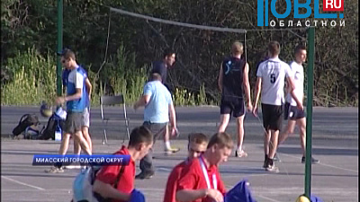 Николай Валуев принимает экзамен по нормам ГТО у «Инженеров будущего» под Миассом