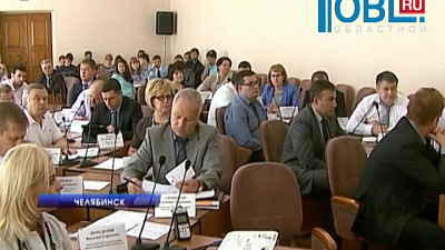 Администрация Челябинска просит горожан сообщать о замусоренных остановках