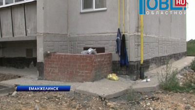 В Еманжелинске проверяют качество домов для переселенцев из ветхо-аварийного жилья