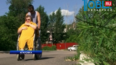 Инвалид впервые за 4 года вышла на прогулку