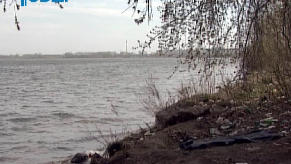 Специалисты Роспотребнадзора проверили воду в челябинских озерах