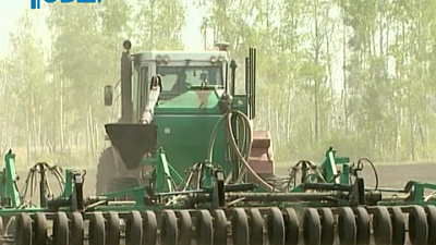 600 миллионов рублей получит область на сельские дороги