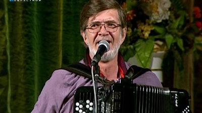 Прошли концерты, посвященные памяти автора программы ОТВ «Искры камина»