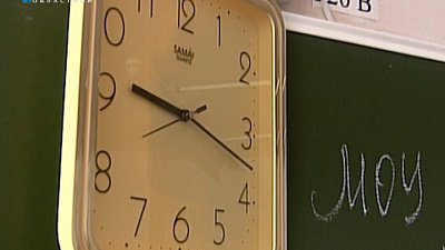 Выпускники сдали экзамены по географии и литературе