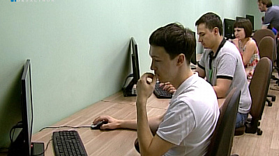 Первые ЕГЭ школьники будут сдавать 27 мая 