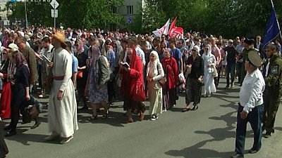 Православные прошли крестным ходом в память о Кирилле и Мефодии