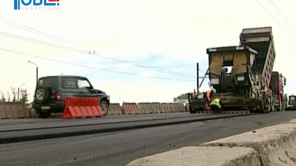 На пересечении Комсомольского и Свердловского проспектов положили новый асфальт