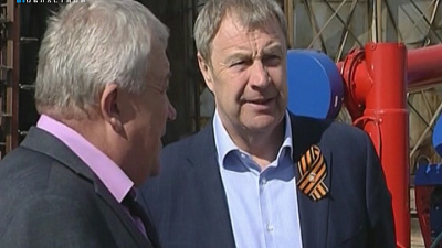 Виталий Бахметьев обсудил с жителями поддержку аграриев и газификацию